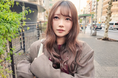 【夜景の中に浮かび上がる満月尻】制服着せたら完全に学生じゃん！！あどけなさ残る幼顔の少女が登場！見た目通りの恥ずかしがりや受け身体質だけど意外と経験人数は多め？！フレッシュな若肌と初々しい反応に大興奮間違いなし！特にムッチリとした太ももと弾力ある綺麗なプリ尻が最高！ 【初撮り】ネットでAV応募→AV体験撮影 2349