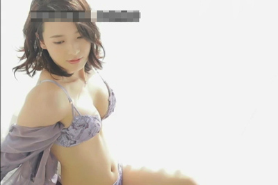 Madonna電撃専属 向井藍 ネットリ唾液が交り合う超濃密ベロキス3本番