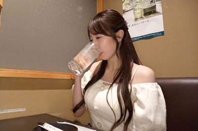 【MAAN-1129】 【この女、仕事の為なら何でもする。】有名になりたいラウンジ嬢上納w権力いっぱい太客オジとずっぽり枕でハメ狂いww中出しアリの愛人契約で夢の芸能界へwww:Case.5_あかね(25)