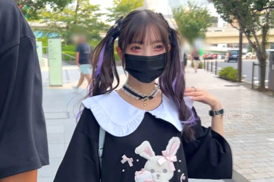 【顔面強すぎ病みかわ系女子】V●uberへの投げ銭が生き甲斐！金持ちおじに寄生して生計を立てるP活家出ガール登場！ミニマムボディに微乳で美乳♪ツインテール鷲掴んでバックとか超萌えるww涙目で耐えつつもだんだんトロけていくのがヤバい！キツキツオ●ンコに激ピストン！身長差35cm！？まるで親子なおじさんにイカされまくる汗だくSEX！！【おち●ぽ様とあそぼ。】【ことにゃん】