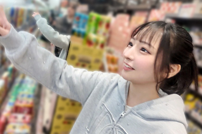 【初中出し】美白彼女と、部屋着すっぴん姿で貪り合う。僕にしか絶対見せない笑顔、メス顔、イキ顔…。下着がマン汁で染みるほどムラムラで甘えてくる彼女のフェラ抜きから、寝る前の夜更かし中出しSEXまでする金曜日の深夜。秘密のカップルハメ撮り投稿【半同棲カノジョ】