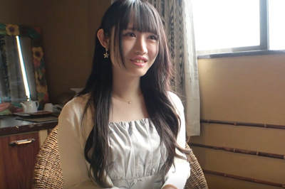 初妻 旦那に全てを捧げる妻、初めての“浮気チ●ポ”への献身。内に秘めた変態性に、嘘はつけない。 すい 29歳