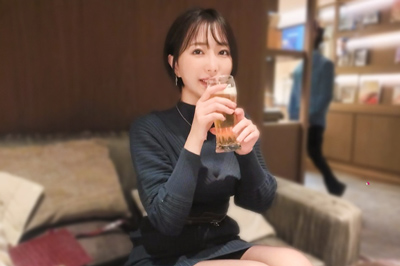 【止められない欲求と溢れ出す潮】【デカ尻ショート妻×中出し×3P】【大人の背徳ランジェリー性交】年齢を重ねるごとに高まる性欲、旦那がいるのにどれだけヤってもヤリ足りない…そんな人妻が人生初の3Pで理性崩壊！！！欲求と共に溢れ出す潮、潮、潮！！！ハメ狂って、イキ乱れて、ぐしょ濡れ中出し性交。【結婚3年目 あきねさん 30歳】 #37
