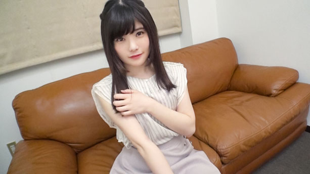 「刺激が欲しかったから」という理由でAV出演♪清楚な顔して重度のスケベ娘♪男優の激しいピストンに「イクッイクッイクッッッ」と絶叫!!整った顔を崩して乱れる姿がエロい♪