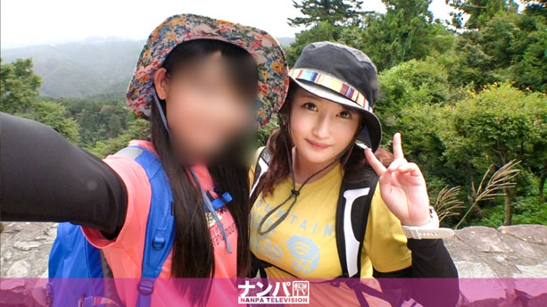 山ガールデビューのため高尾山へやって来た女子大生2人組を突撃ナンパ！登山後にノリノリでご飯もお酒も楽しんでたら…すっかり眠くなっちゃった爆乳ガールを美味しく頂いちゃいました！