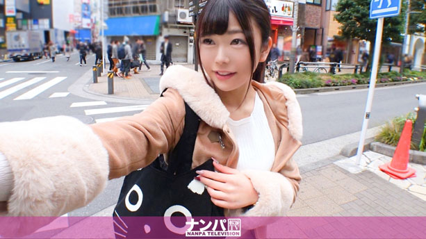 クリぼっちの美少女をナンパしてLet’sパーティ！ホテルに連れ込み酔っ払って発情！！男優に自ら抱きつきキスやち○ぽを可愛くおねだり♪挿入すれば止まらない潮！潮！！潮！！！大量おもらしでビッショビショになりながらイキまくりなドスケベ神回！