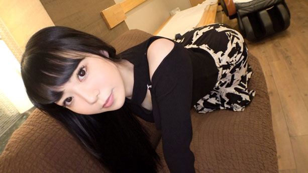 【初撮り】【自分の潮が..】【ガチ逝き美女】清楚な見た目のスレンダー美女。ぐっちょぐっちょとエッチな音がホテルに響き.. 