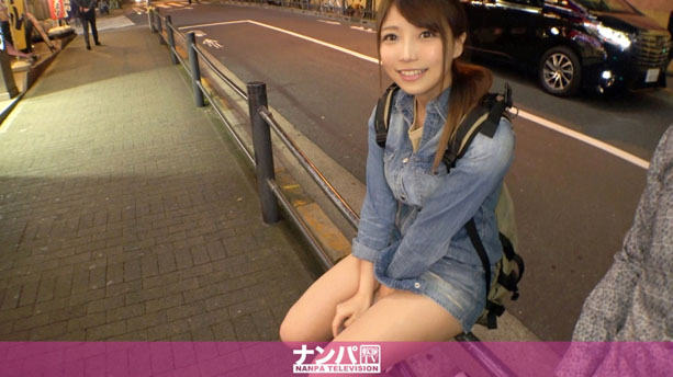 エステ無料体験という甘い言葉に誘われてマッサージを受けるも、徐々にエッチなマッサージに変わっていき…！？最後は快楽に流され自ら腰を振りセックスに無我夢中w