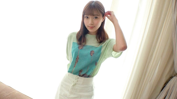 【初撮り】【スレンダー美裸体】【お気に入り推奨美少女】真っ白で綺麗な身体。スレンダー美少女が魅せる本気の痴態。どこか妖艶な雰囲気を纏っていく彼女は抜き差しされるたびに.. 