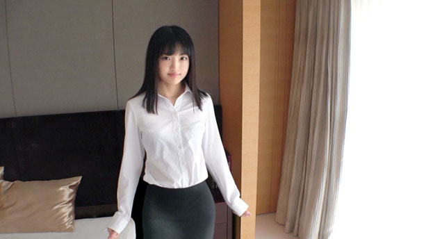 【初撮り】【柔乳スレンダーボディ】【ガクガクしっぱなし】素朴感がまだまだ抜けない新卒上京娘。腹筋に力が入る逝きっぷりはあまりにも卑猥で..