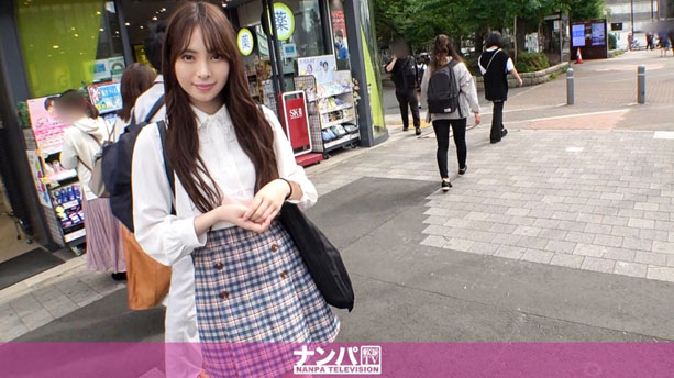 レッスン帰りの地下アイドルをインタビューと称してホテルに連れ込み!アイドル業界裏話⇒Hな質問で畳みかけ、真っ白な肌をカメラにさらけ出す!