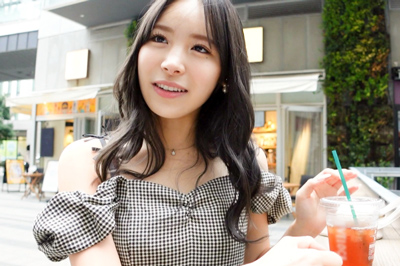 【SIRO-5448】 美人コンカフェ嬢がエロモード全開でご奉仕SEX！男を見つめながらのフェラは暴発待ったなし！安産型ヒップで男の精子を搾り尽くす！男をSEXで虜にしてポイ捨てする小悪魔的美女とのエロ記録を見逃すな！ 【初撮り】ネットでAV応募→AV体験撮影 2353